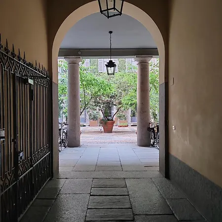 アパート Secret Courtyard ミラノ